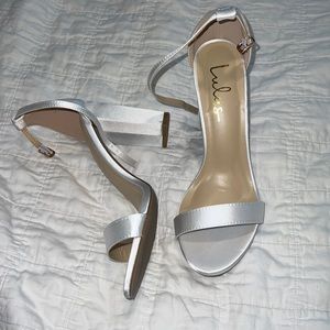 NWOT Brand new lulus heels